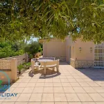 Villa Reyets 4 Bed 3 Bath Private Pool