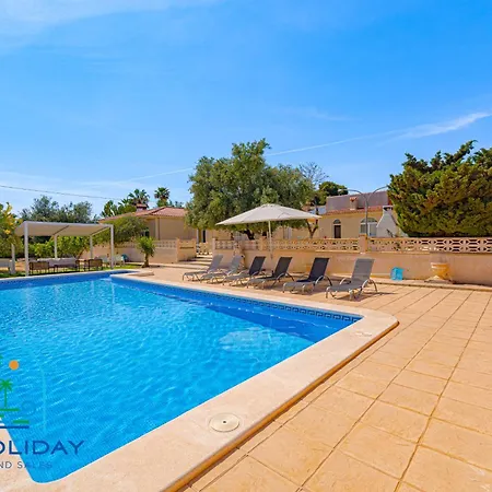 Villa Reyets 4 Bed 3 Bath Private Pool