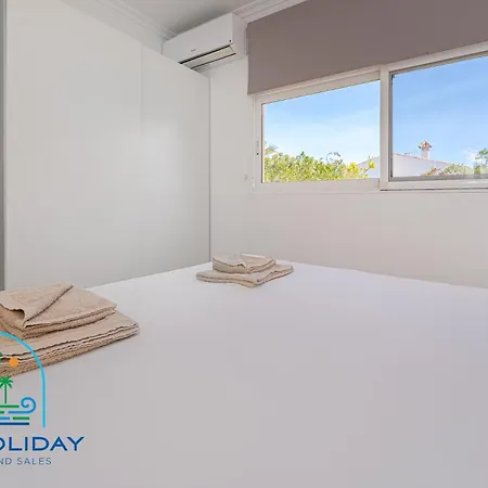 Reyets 4 Bed 3 Bath Private Pool Villa