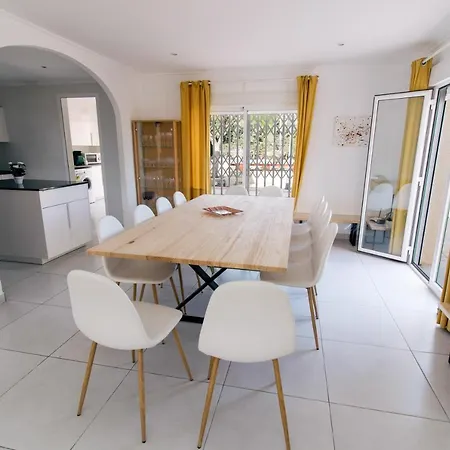 Willa Reyets 4 Bed 3 Bath Private Pool *