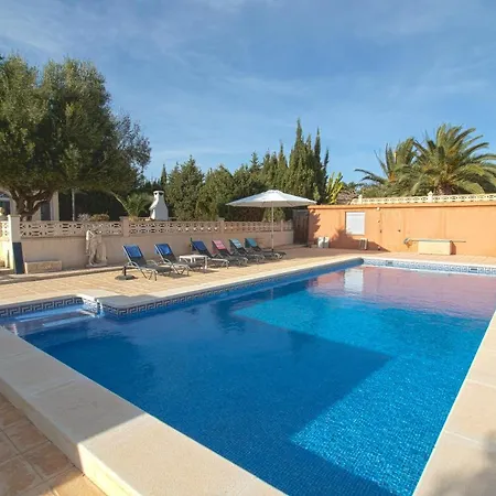 Reyets 4 Bed 3 Bath Private Pool Villa