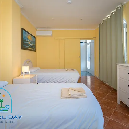 Βίλα Reyets 4 Bed 3 Bath Private Pool *
