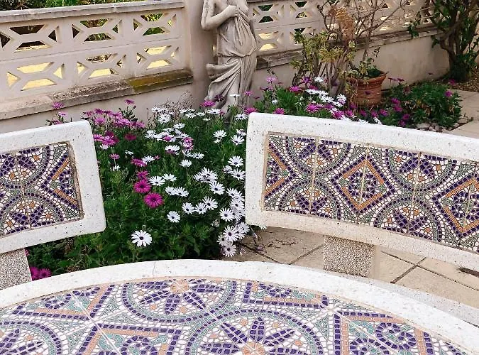 Reyets 4 Bed 3 Bath Private Pool Villa *